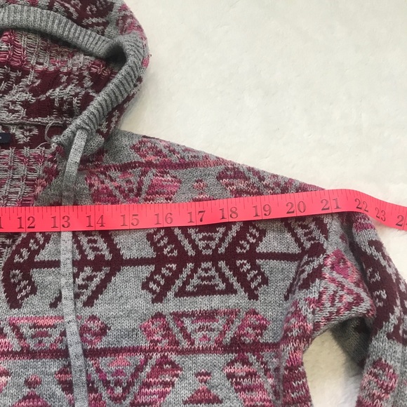 American Eagle Knit Aztec Hooded V-Neck Sweater - Oversized Small - Picture 3 of 7